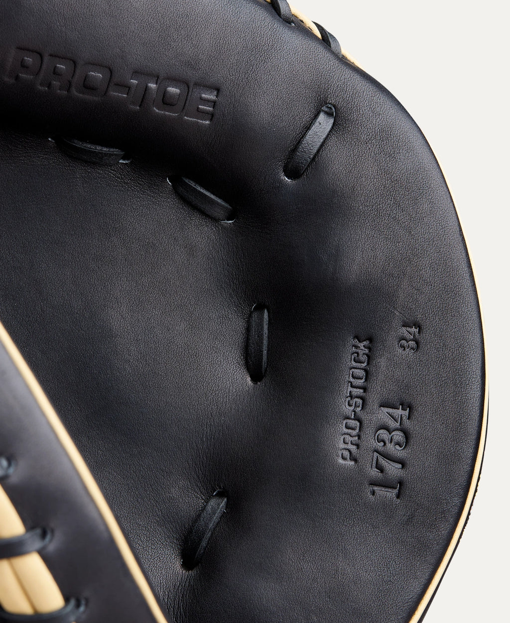 Moonshot Pre-Sale: 2026 A2000® Classics Series 1734 34” Catcher’s Mitt